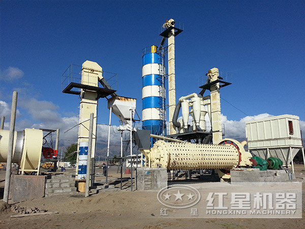 球磨機工作現(xiàn)場圖