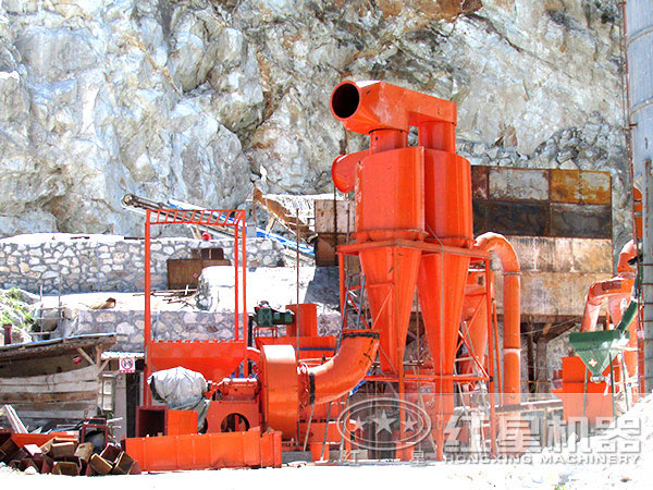 實(shí)拍礦渣磨粉作業(yè)現(xiàn)場(chǎng)二