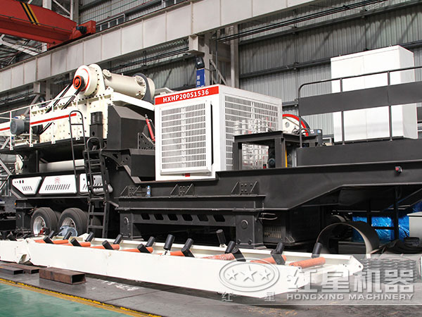 全自動式的碎石機(jī)設(shè)備_移動碎石機(jī)