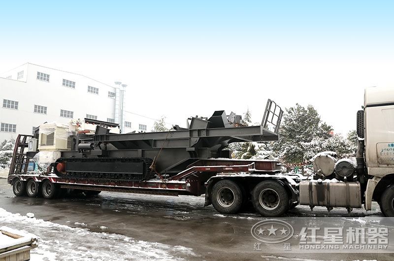 流動(dòng)一體式石子制砂機(jī)發(fā)貨現(xiàn)場