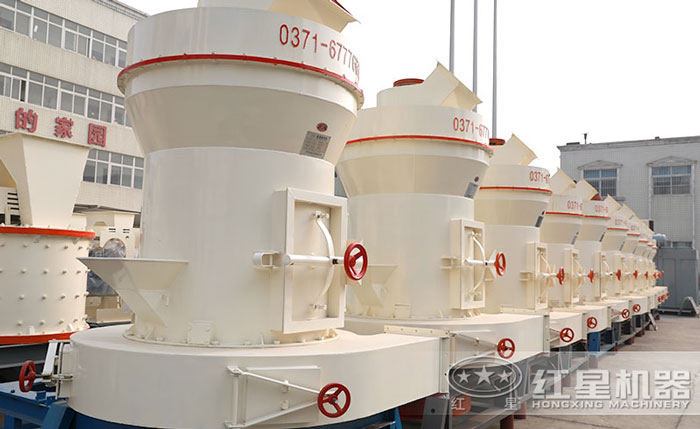 300目碳酸鈣粉加工用的磨粉機(jī)