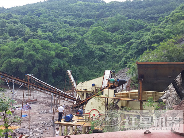 錘式破碎機用戶現(xiàn)場