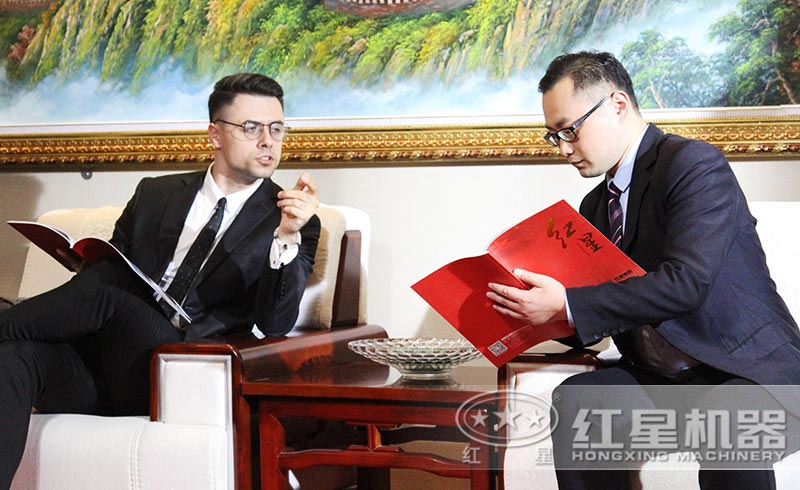 專業(yè)工程師為客戶設(shè)計生產(chǎn)方案