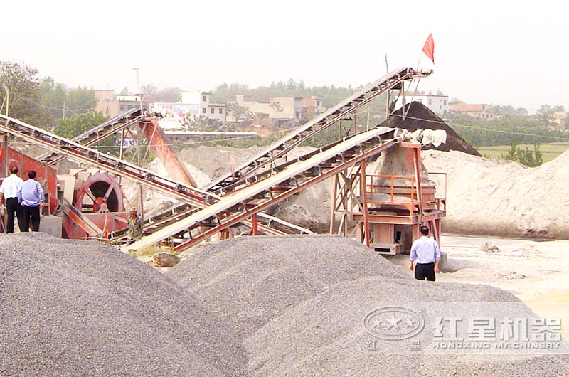 直通式制砂機(jī)作業(yè)現(xiàn)場(chǎng)