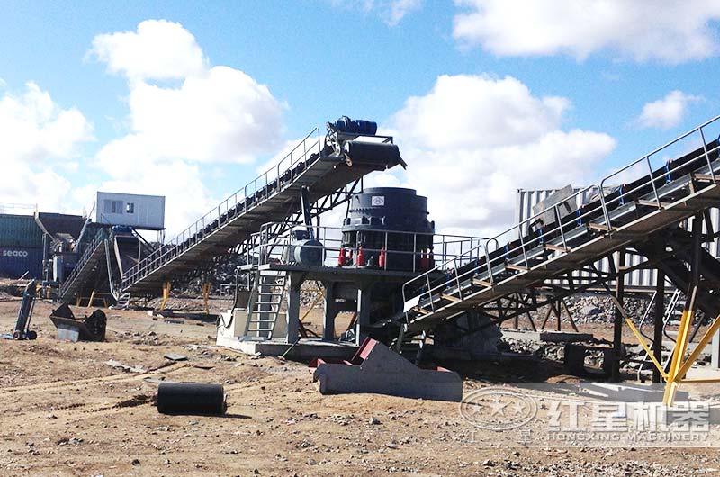 河南三門(mén)峽時(shí)產(chǎn)200噸花崗巖破碎生產(chǎn)線(xiàn)