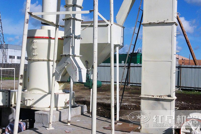 磨粉機(jī)生產(chǎn)現(xiàn)場